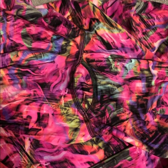 lululemon athletica Pink Multicolor Leggings, Size 12, Excellent Condition - Picture 7 of 7